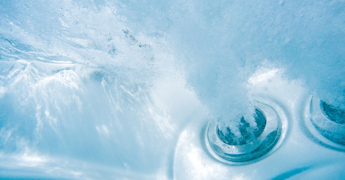 Jet Tub and Shower Combo for Luxurious Relaxation at Home
